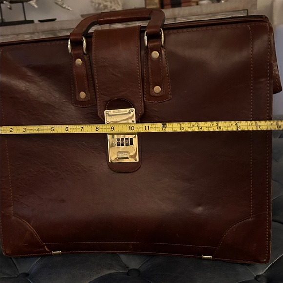 Vintage Renwick doctor/attorney, Elegant Brown Leather Briefcase. Super Cool - Picture 10 of 13